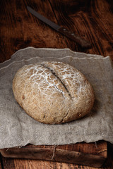 Obraz na płótnie Canvas Freshly baked loaf of rye bread