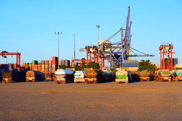 Ports and cranes used to load products