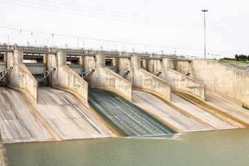 Dam with less water due to drought.