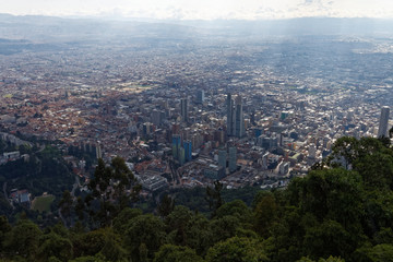 Panorama Bogoty ze wzgórza Monserrate - obrazy, fototapety, plakaty