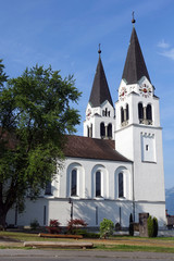 Fototapeta na wymiar Götzis Kirche (Vorarlberg)