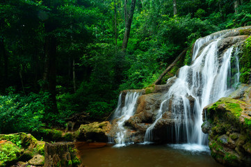 Fototapeta na wymiar Waterfalls in the rainy season, wetness in the rainy season