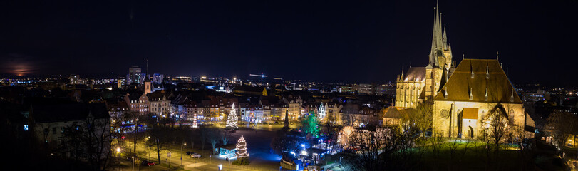 Erfurt Nachtpanorama vom Petersberg zur Weihnachtszeit