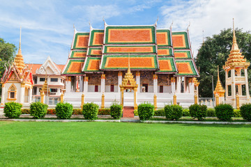 Obraz premium Wat Thai, Wat Kang temple, landmark for tourist at Roi-Ed, Thailand Temple