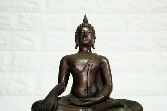 A Buddha image in Thailand typically refers metal