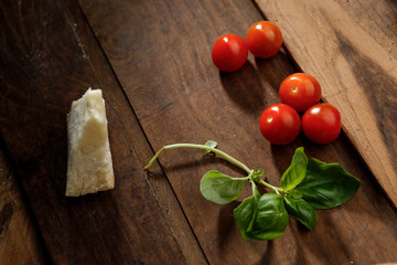 Pomodori basilico e formaggio