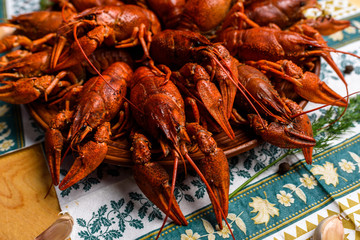 boiled crayfish
