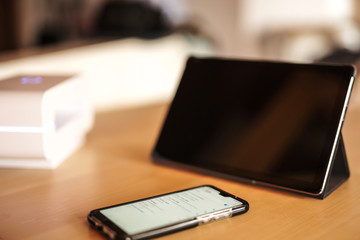 Tablet Smartphone and Internet Connection