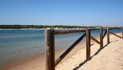 Fototapeta na wymiar beautiful beach with clear water 