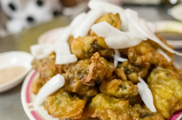 Taiwanese snacks of delicious fry oyster