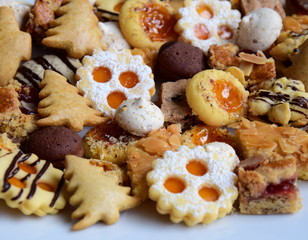 Weihnachtsgebäck - Kekse - Weihnachtskekse - Spitzbuben - Lebkuchen 
