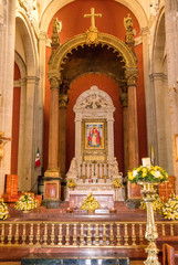 Basilica of Our Lady of Guadalupe, Interiors.