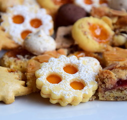 Weihnachtsgebäck - Kekse - Weihnachtskekse - Spitzbuben - Lebkuchen 
