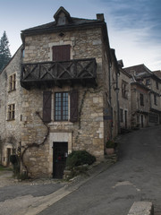  FRANCE - ST CIRQ LAPOPIE (Lot) - medieval houses 2