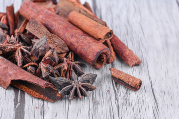 Anice and cinnamon