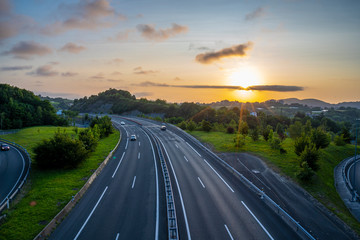 Naklejka premium Sunset on the a-8 Errenteria highway, ends the day in errenteria. Gipuzkoa