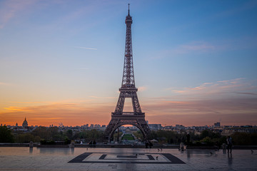 Naklejka premium Widok na Wieżę Eiffla z Palais de Chaillot, Paryż, Francja