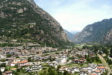 Fototapeta na wymiar The town of Bard is the gateway to the Aosta Valley - Italy