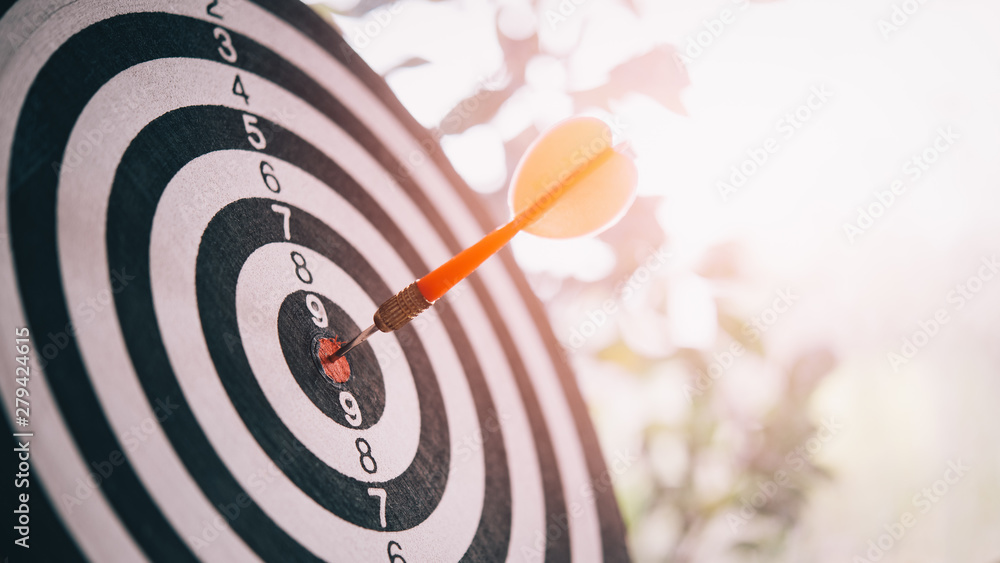 Aufkleber bullseye is a target of business. dart is an opportunity and dartboard is the target and goal. so bo