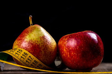 pear and apple representing types of overweight