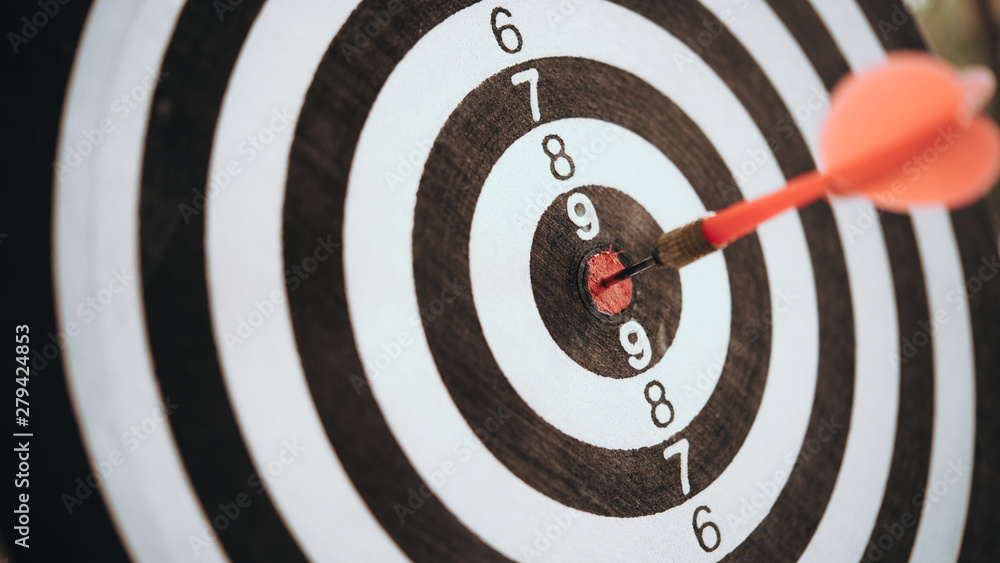 Aufkleber bullseye is a target of business. dart is an opportunity and dartboard is the target and goal. so bo