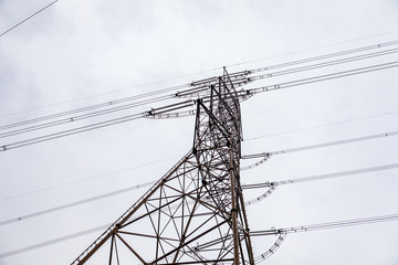 送電線　高圧線