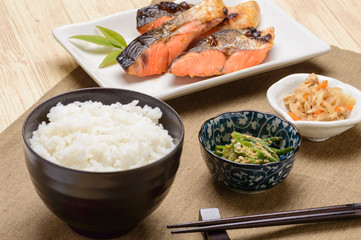 和食の朝食イメージ