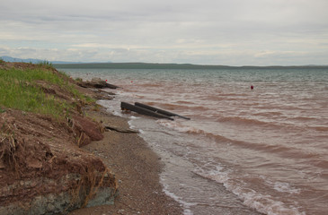 storm on the lake, the wind drives the waves