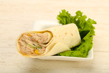 Tuna bread roll