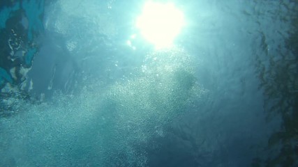 Plunging in water from bellow - Gopro 7 Black 4K - slow motion 29.97 fps shot at 50 fps