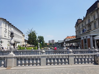 Fototapeta na wymiar Brücke vor dem Preserenplatz in Ljubljana (Slowenien)