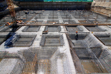Reinforced concrete casting framework in a construction site