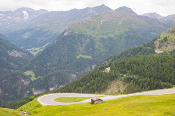 Fototapeta na wymiar twists and turns of Hoechalpinestrasse - high Alpine road, Austria