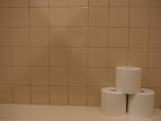 Toilet paper - トイレットペーパー