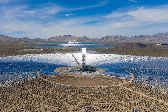 Ivanpah Solar Electric Generating System" Images  Browse 123 Stock Photos,  Vectors, and Video | Adobe Stock