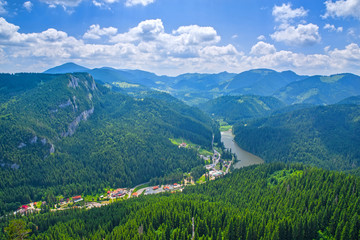 Obraz premium Red Lake mountain resort in Romania