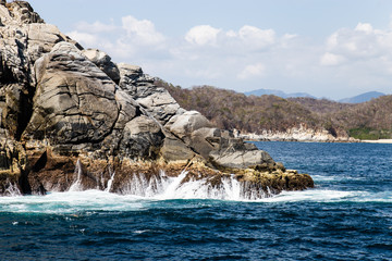 sea and rocks