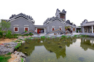 Obraz premium South Lake Park architectural scenery, Tangshan City, Hebei, China
