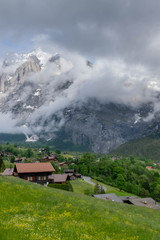 Fototapeta na wymiar Beautiful scenery of Grindelwald village in Switzerland's Alps