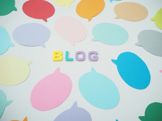 たくさんの吹き出しにブログの単語