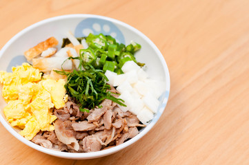 お手軽丼（冷蔵庫に余った食材で丼飯）