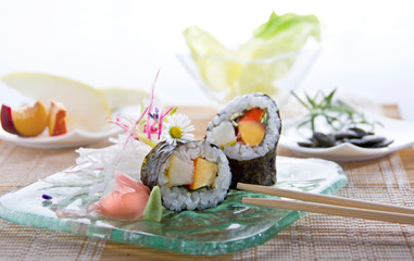 Sushi und sashimi regional und traditionell