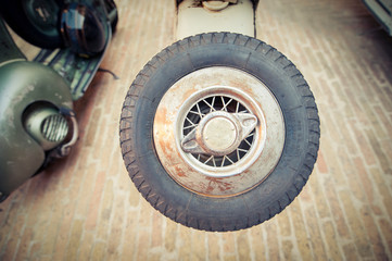 Ruota di scorta di uno scooter d'epoca