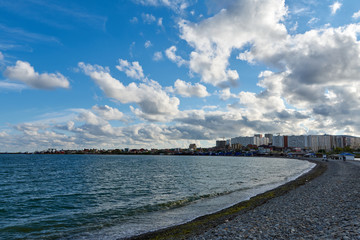 Fototapeta na wymiar view of the sea from pier