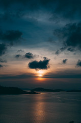 Fototapeta na wymiar Beautiful evening sky on the Myanmar beach , sunset on the sea