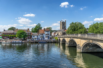 Henley on Thames in Oxfordshire - 279644021