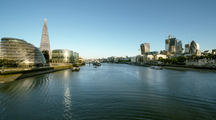 Naklejka premium morning in London, river Thames from Tower Bridge, UK
