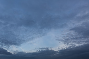 Fototapeta na wymiar Evening sky with clouds