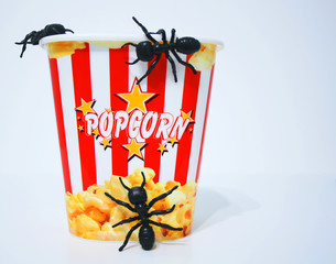 SCARY POPCORNS