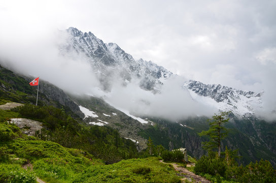 Abstieg von der Windeggh&uuml;tte in das Trifttal.